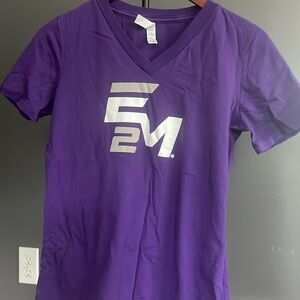 E2M purple tee size small women’s